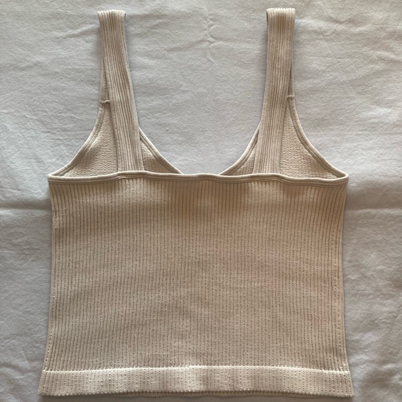 Dynamic Women’s Blue Ribbed Tank - Picture 3 of 4